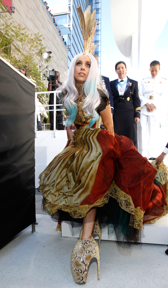 Lady Gaga arrives at the 2010 MTV Video Music Awards in Los Angeles, California September 12, 2010.